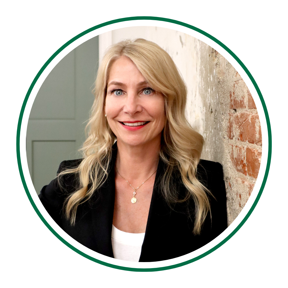 Donna Gross Headshot