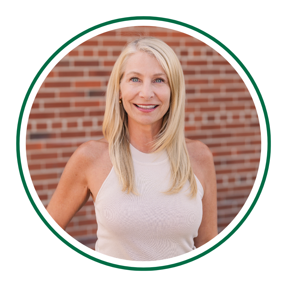 Donna Gross Headshot